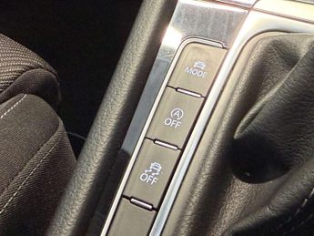 Volkswagen GOLF 2.0 Golf R TSi 4Motion Semi-Auto 4WD 5dr