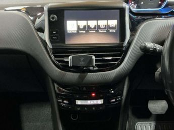 PEUGEOT 2008 1.6 e-HDi Allure SUV 5dr Diesel EGC Euro 5 (s/s) (92 ps)