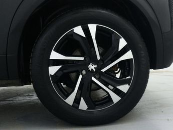 PEUGEOT E-2008 50kWh Allure Premium + SUV 5dr Electric Auto (7kW Charger) (136 