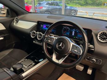 MERCEDES-BENZ EQA EQA 300 AMG Line 4Matic 4WD 5dr