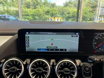 MERCEDES-BENZ EQA EQA 300 AMG Line 4Matic 4WD 5dr