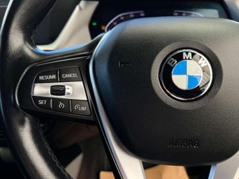 BMW 1 SERIES 1.5 118i SE Auto 5dr