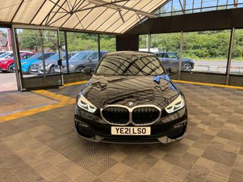 BMW 1 SERIES 1.5 118i SE Auto 5dr
