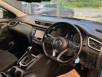 NISSAN QASHQAI 1.5 Qashqai Acenta Premium dCi Semi-Auto 5dr