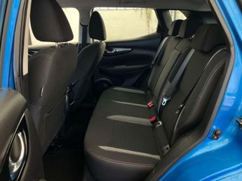 NISSAN QASHQAI 1.5 Qashqai Acenta Premium dCi Semi-Auto 5dr