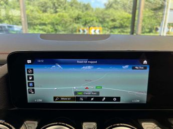 MERCEDES-BENZ EQA EQA 300 AMG Line 4Matic 4WD 5dr