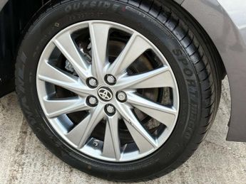 TOYOTA YARIS 1.5 Yaris Icon HEV CVT 5dr