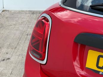 MINI Hatch 1.5 Cooper Auto 5dr