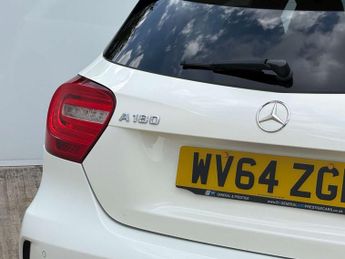 Mercedes-Benz A-CLASS 1.5 A180 BlueEfficiency AMG Sport CDi Auto 5dr