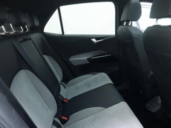 VOLKSWAGEN ID.3 Pro Performance 58kWh Family Hatchback 5dr Electric Auto (204 ps