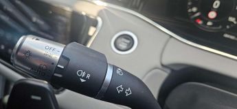 LAND ROVER RANGE ROVER EVOQUE 2.0 Range Rover Evoque R-Dynamic SE D Auto 4WD 5dr