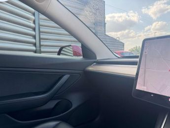 TESLA MODEL 3 Model 3 Long Range AWD 4WD 4dr