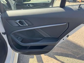 BMW 1 SERIES 1.5 118i M Sport Auto 5dr