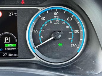 NISSAN LEAF Leaf N-Connecta  Electric 110Kw 39kWh (AUTOMATIC) 5dr