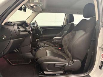 MINI HATCH 1.5 Cooper Hatchback 3dr Petrol Auto Euro 6 (s/s) (136 ps)
