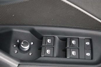 Audi A3 1.0 TFSI 30 S line Sportback 5dr Petrol S Tronic Euro 6 (s/s) (1