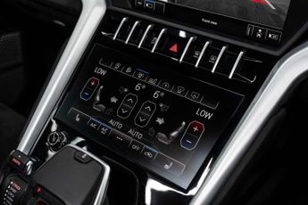 LAMBORGHINI Urus 4.0 Urus V8 Auto 4WD 5dr