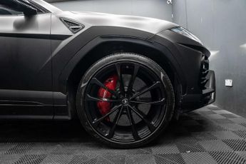 LAMBORGHINI Urus 4.0 Urus V8 Auto 4WD 5dr
