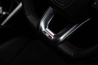 LAMBORGHINI Urus 4.0 Urus V8 Auto 4WD 5dr
