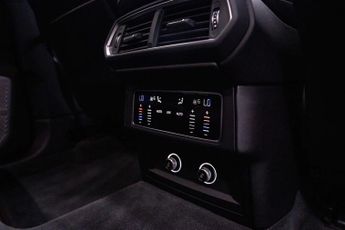LAMBORGHINI Urus 4.0 Urus V8 Auto 4WD 5dr