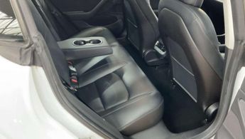 Tesla Model 3 Standard Range Plus Saloon 4dr Electric Auto RWD (241 bhp)