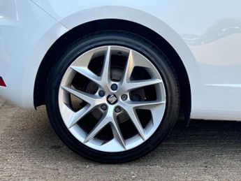 SEAT LEON 1.8 Leon FR Technology TSi 3dr