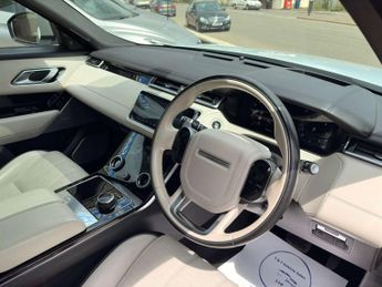 LAND ROVER RANGE ROVER VELAR 3.0 Range Rover Velar HSE D300 Auto 4WD 5dr