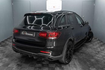 MERCEDES-BENZ GLC 2.0 GLC 300 AMG Line Premium D 4Matic Auto 4WD 5dr