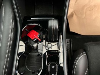 VOLVO XC40 1.5 XC40 R-Design Pro T5 Recharge Auto 5dr