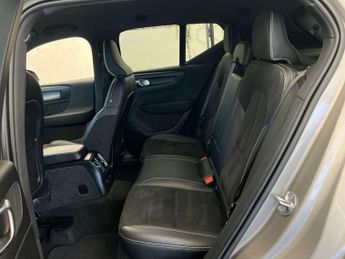 VOLVO XC40 1.5 XC40 R-Design Pro T5 Recharge Auto 5dr