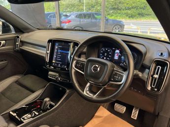 VOLVO XC40 1.5 XC40 R-Design Pro T5 Recharge Auto 5dr