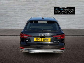 AUDI A4 2.0 A4 S Line 35 TFSI Semi-Auto 5dr