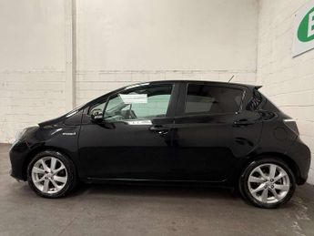 Toyota Yaris 1.5 VVT-h T Spirit Hatchback 5dr Petrol Hybrid CVT Euro 5 (101 p