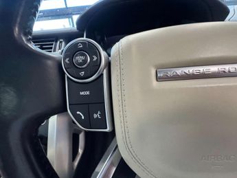 Land Rover RANGE ROVER 4.4 SD V8 Vogue SUV 5dr Diesel Auto 4WD Euro 6 (s/s) (339 ps)
