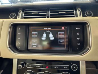Land Rover RANGE ROVER 4.4 SD V8 Vogue SUV 5dr Diesel Auto 4WD Euro 6 (s/s) (339 ps)