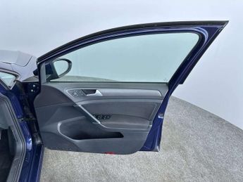 VOLKSWAGEN GOLF e-Golf 5dr