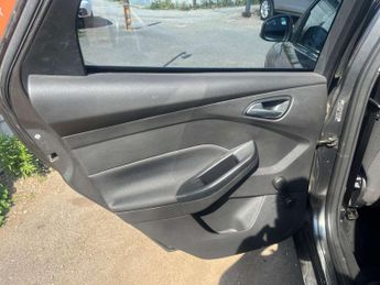 Ford Focus 1.0 Focus Zetec 5dr