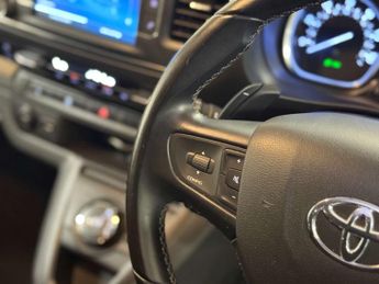 TOYOTA PROACE VERSO 2.0 Proace Verso Family L1 D-4D Auto 5dr