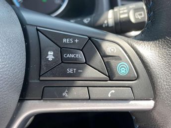 NISSAN LEAF Leaf Tekna 5dr 110kw 39kwh (Automatic)