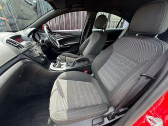 VAUXHALL INSIGNIA 2.0 Insignia SRi VX-Line Red Edition CDTi 5dr