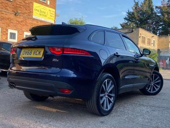 Jaguar F-PACE 2.0 D180 R-Sport SUV 5dr Diesel Auto AWD Euro 6 (s/s) (180 ps)