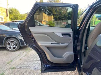 Jaguar F-PACE 2.0 D180 R-Sport SUV 5dr Diesel Auto AWD Euro 6 (s/s) (180 ps)