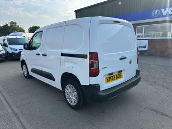 VAUXHALL COMBO 1.5 Turbo D 2000 Dynamic Panel Van 4dr Diesel Manual L1 H1 Euro 
