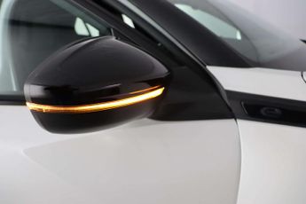 Peugeot E-2008 50kWh GT Premium Auto 5dr