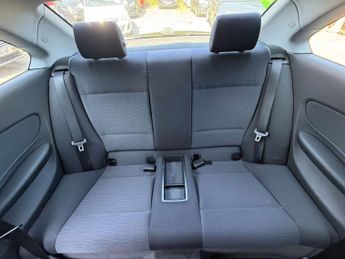 BMW 1 SERIES 2.0 118d ES Coupe 2dr Diesel Steptronic Euro 5 (143 ps)