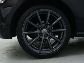 AUDI A1 1.4 TFSI S line Hatchback 3dr Petrol S Tronic Euro 6 (s/s) (125 