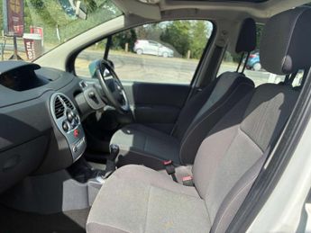 Renault Grand Modus 1.2 TCe Dynamique MPV 5dr Petrol Manual Euro 4 (100 ps)