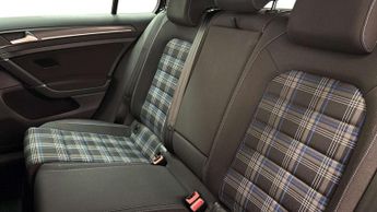 Volkswagen Golf 1.4 Golf GTE Advance Semi-Auto 5dr