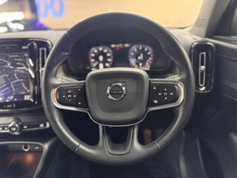 Volvo XC40 2.0 XC40 Inscription B4 MHEV AWD Auto 4WD 5dr