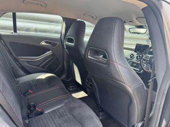 MERCEDES-BENZ CLA 1.6 CLA 200 AMG Line Edition Auto 5dr